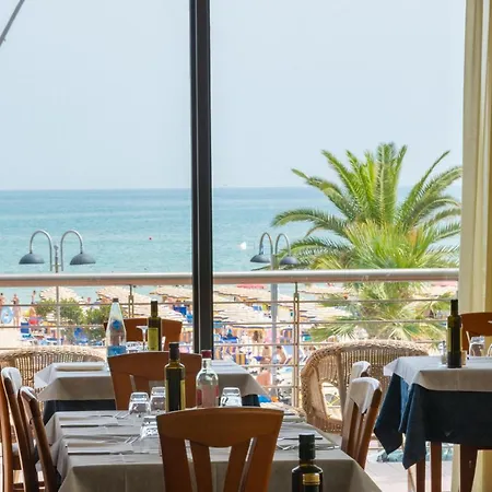 Hotel La Sirenetta 3*